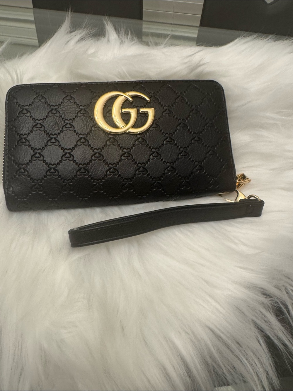Black GG-Emblem Zip Wristlet Clutch with Removable Strap